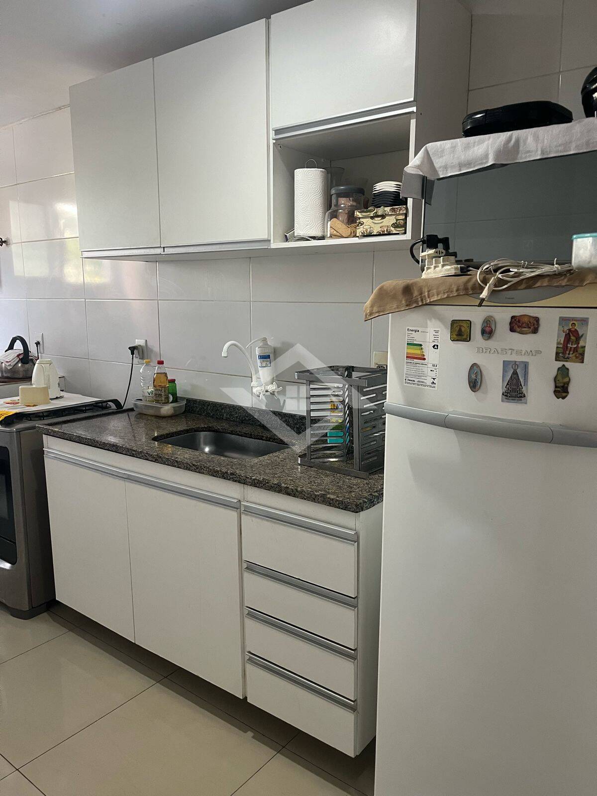 Apartamento à venda com 2 quartos, 78m² - Foto 3