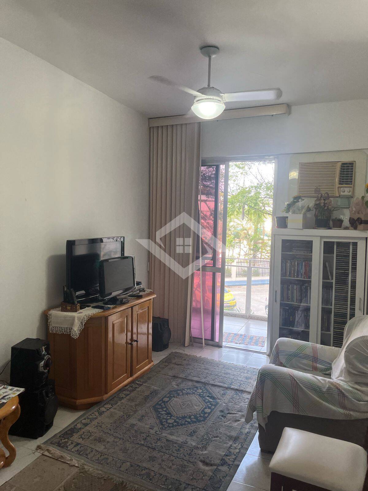 Apartamento à venda com 2 quartos, 78m² - Foto 11