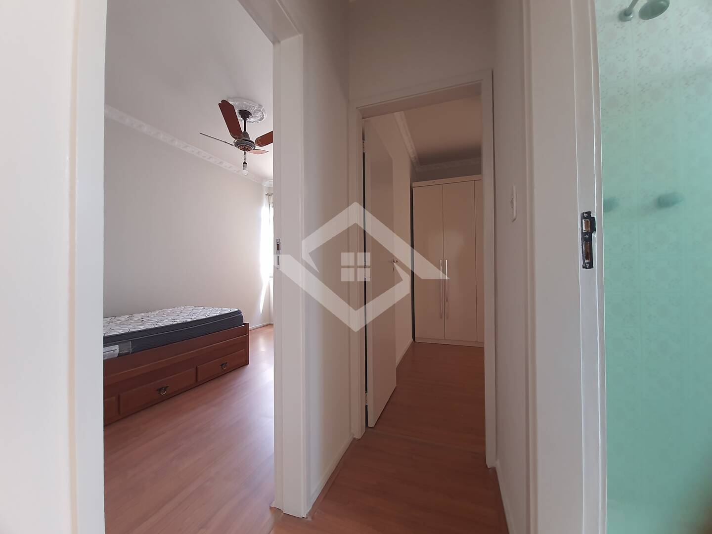 Apartamento à venda com 2 quartos, 70m² - Foto 5