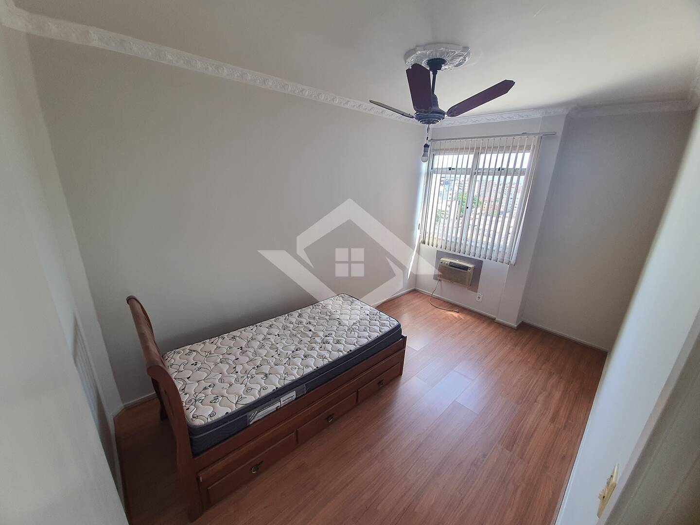 Apartamento à venda com 2 quartos, 70m² - Foto 6