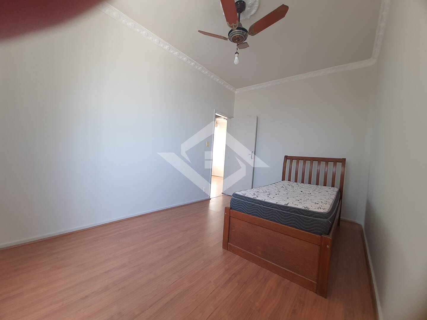 Apartamento à venda com 2 quartos, 70m² - Foto 7