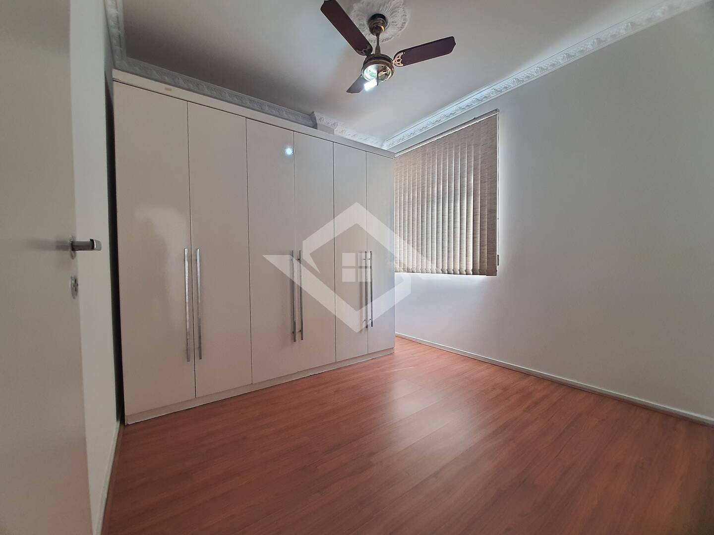 Apartamento à venda com 2 quartos, 70m² - Foto 10