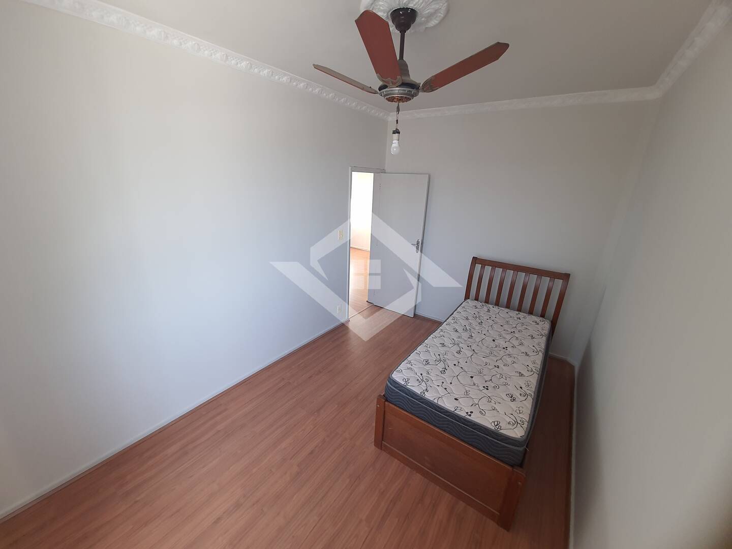 Apartamento à venda com 2 quartos, 70m² - Foto 13