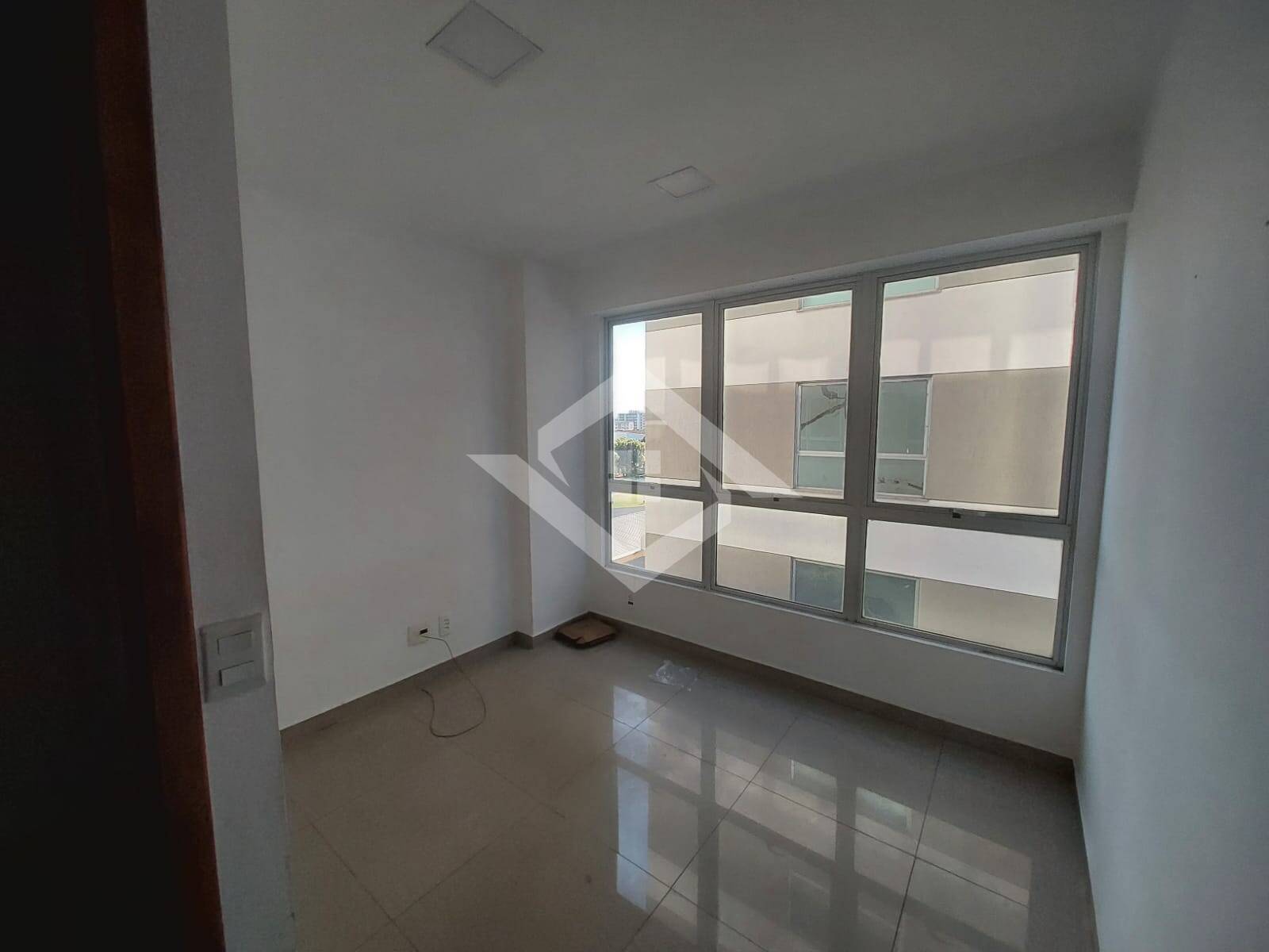 Depósito-Galpão-Armazém à venda, 21m² - Foto 2