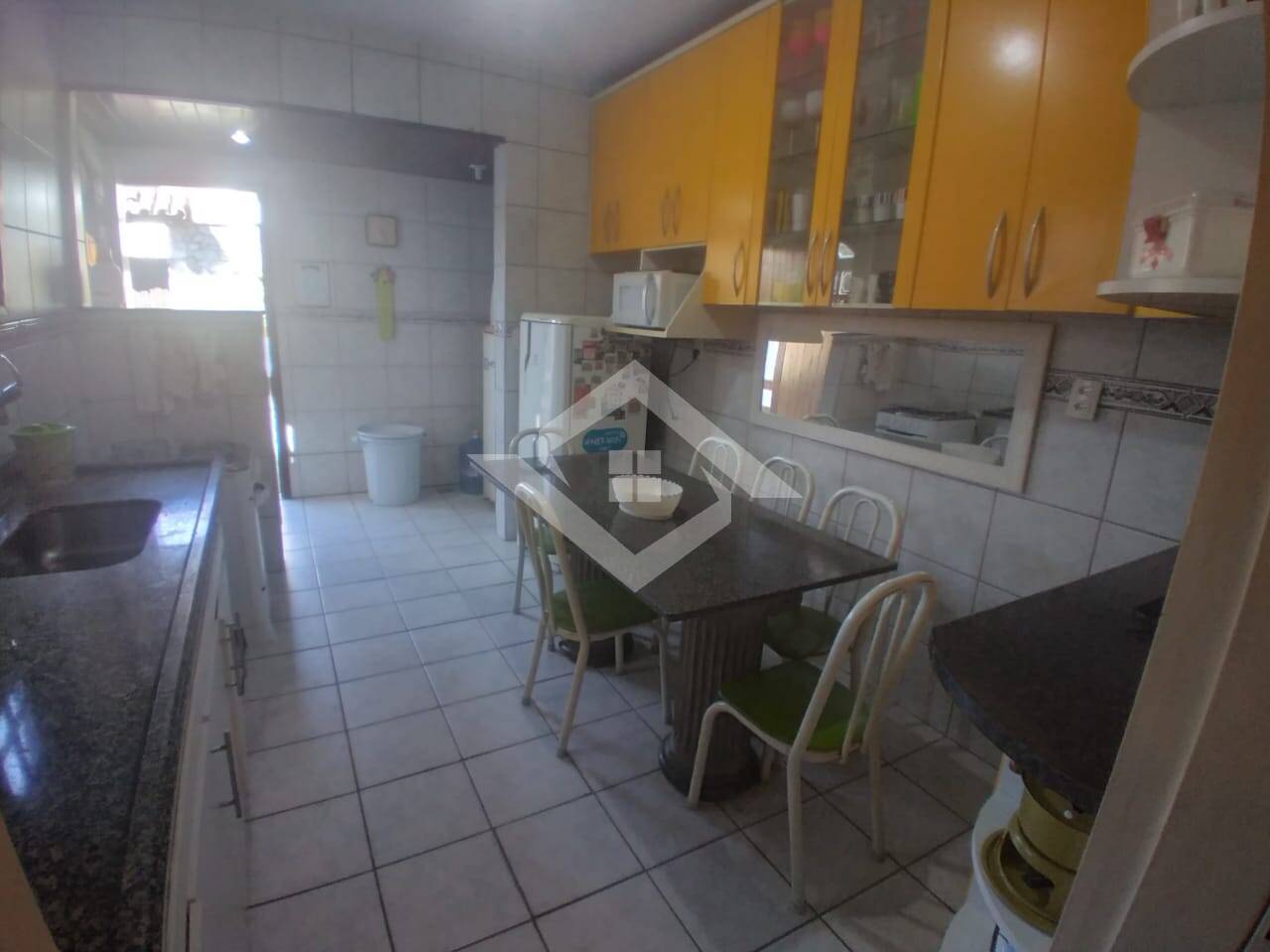 Casa à venda com 4 quartos, 250m² - Foto 10