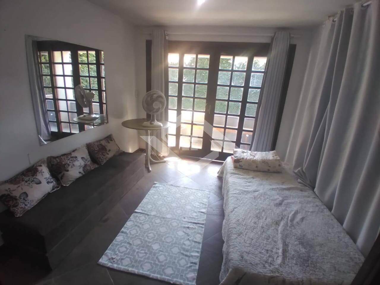 Casa à venda com 4 quartos, 250m² - Foto 20