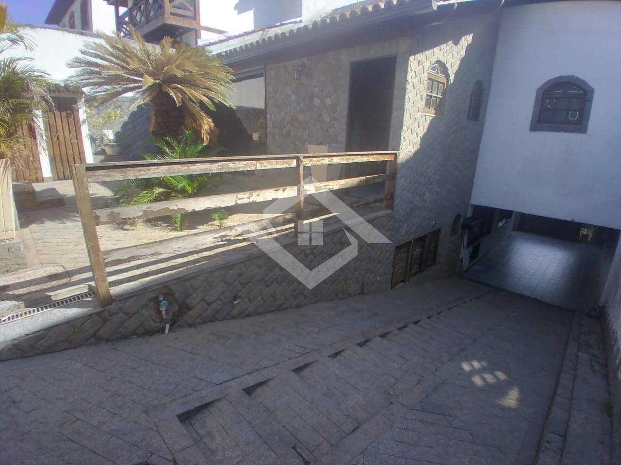 Casa à venda com 4 quartos, 250m² - Foto 25