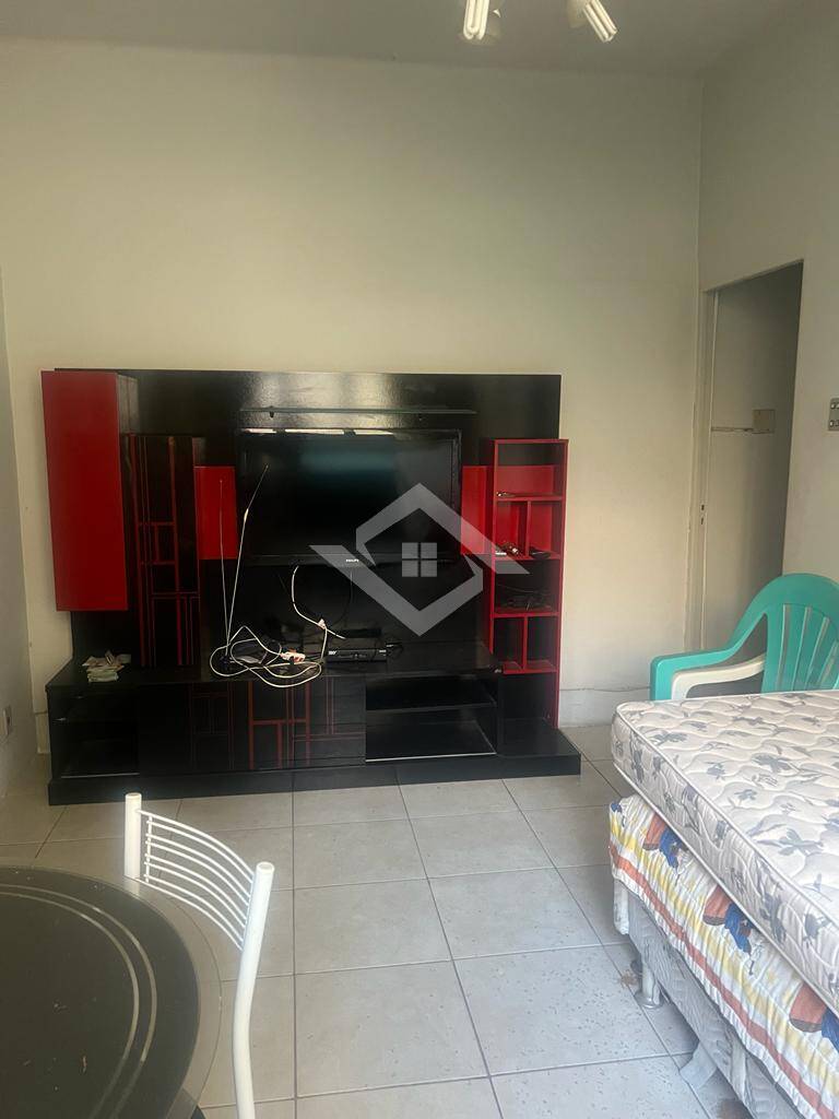 Apartamento à venda com 2 quartos, 80m² - Foto 2