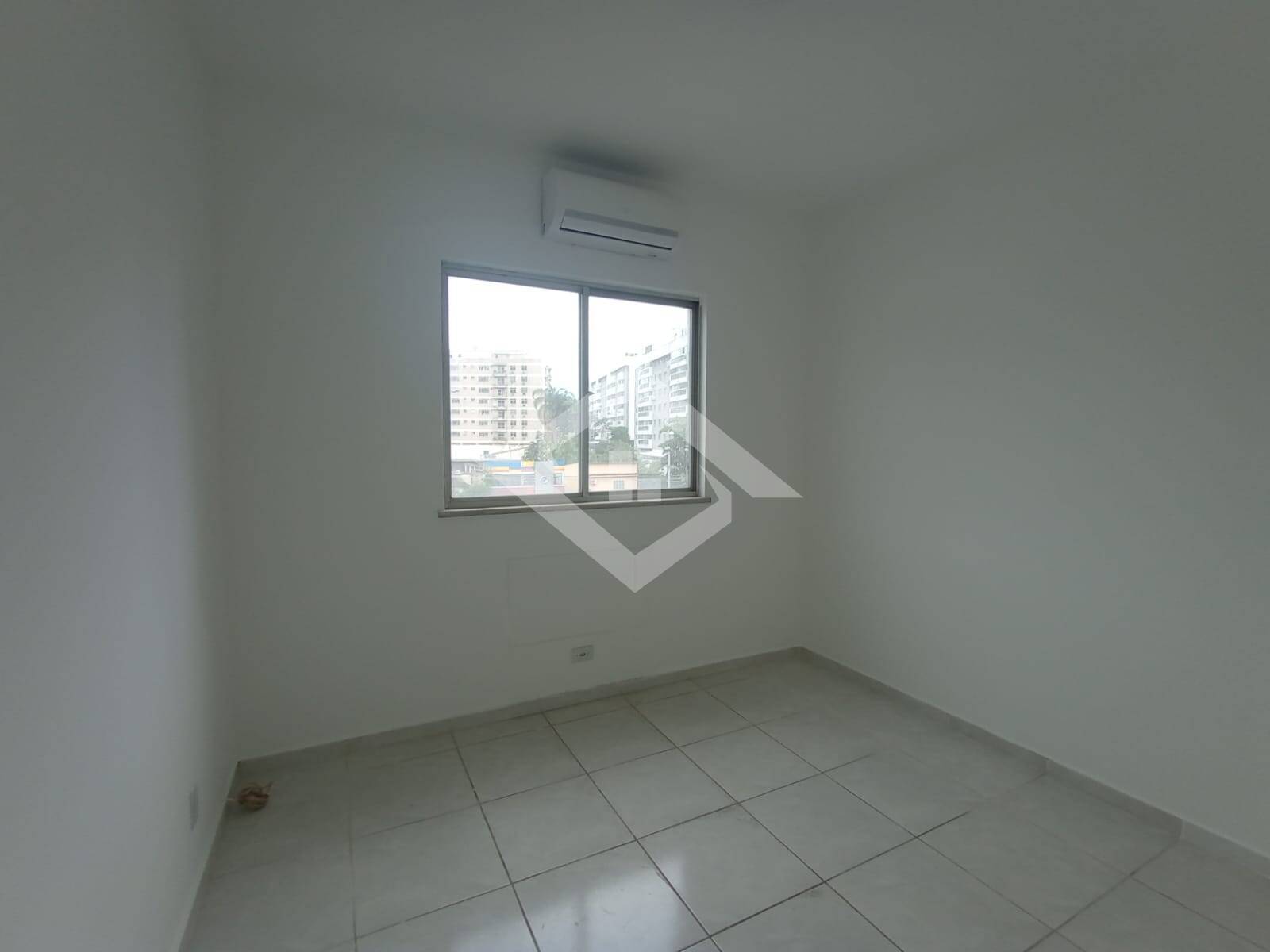 Apartamento à venda com 3 quartos, 98m² - Foto 11