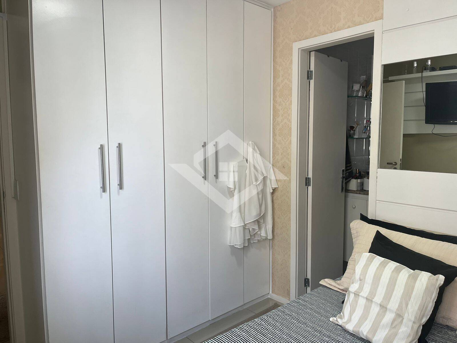 Apartamento à venda com 2 quartos, 86m² - Foto 7