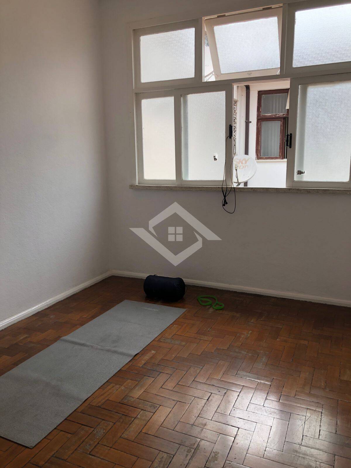 Apartamento à venda com 3 quartos, 60m² - Foto 1