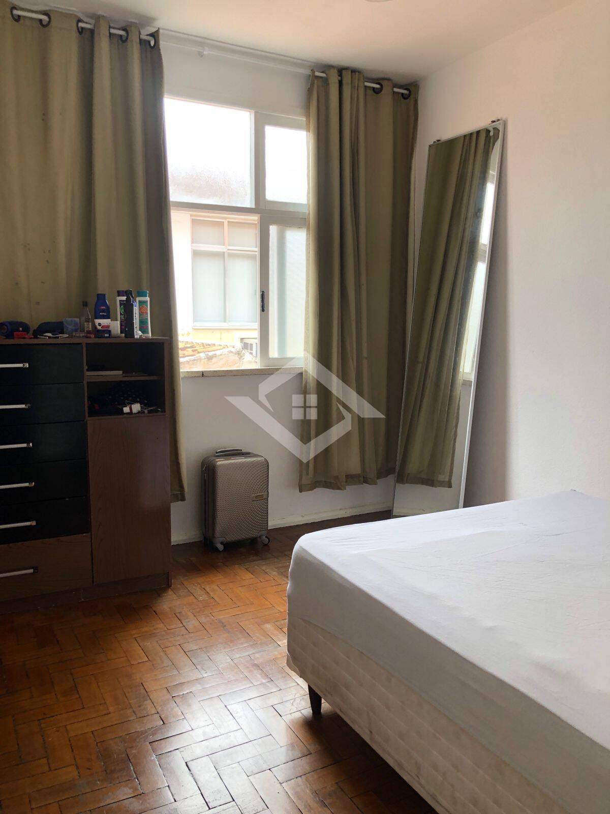 Apartamento à venda com 3 quartos, 60m² - Foto 4