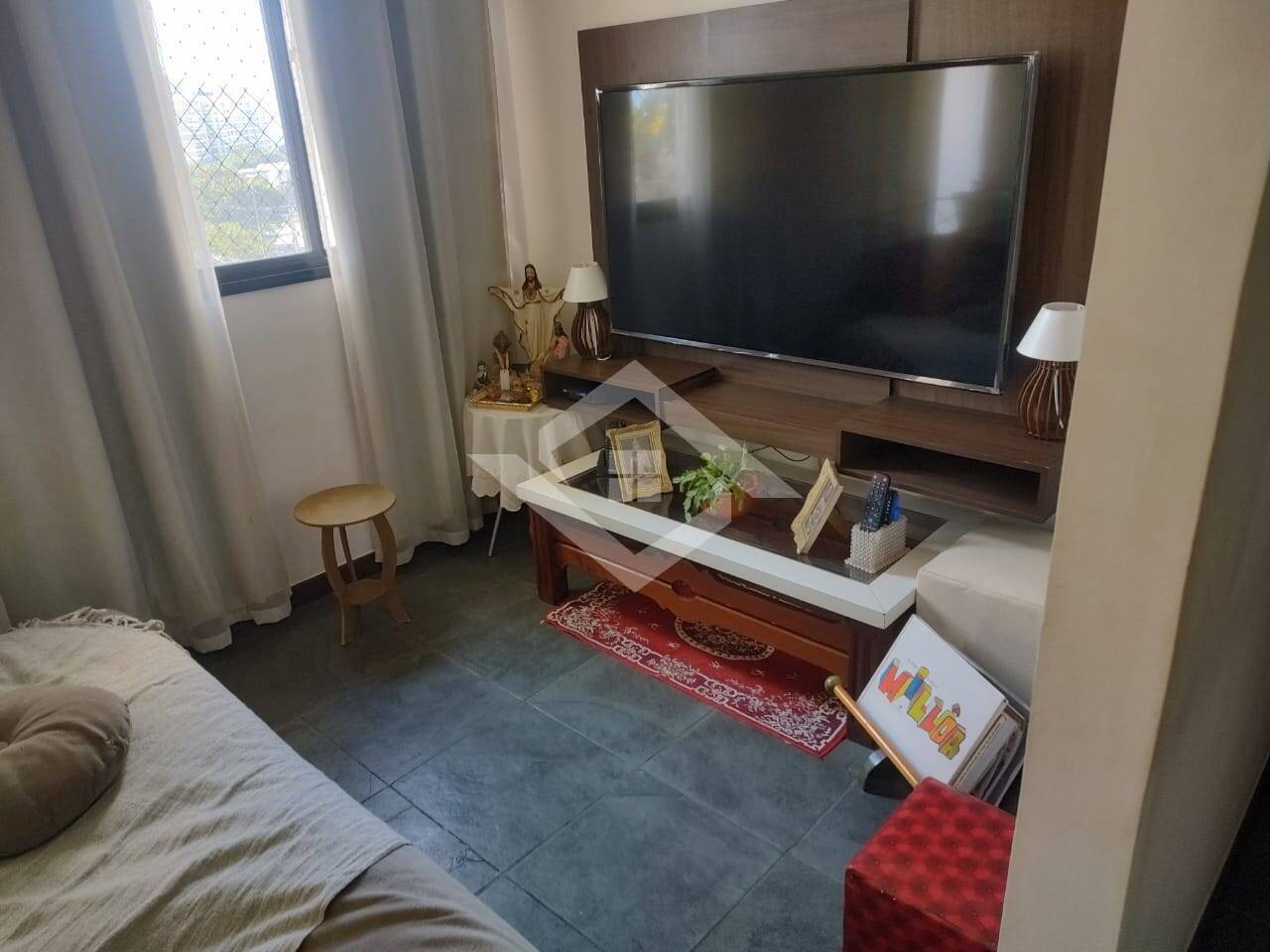 Apartamento à venda com 2 quartos, 65m² - Foto 4