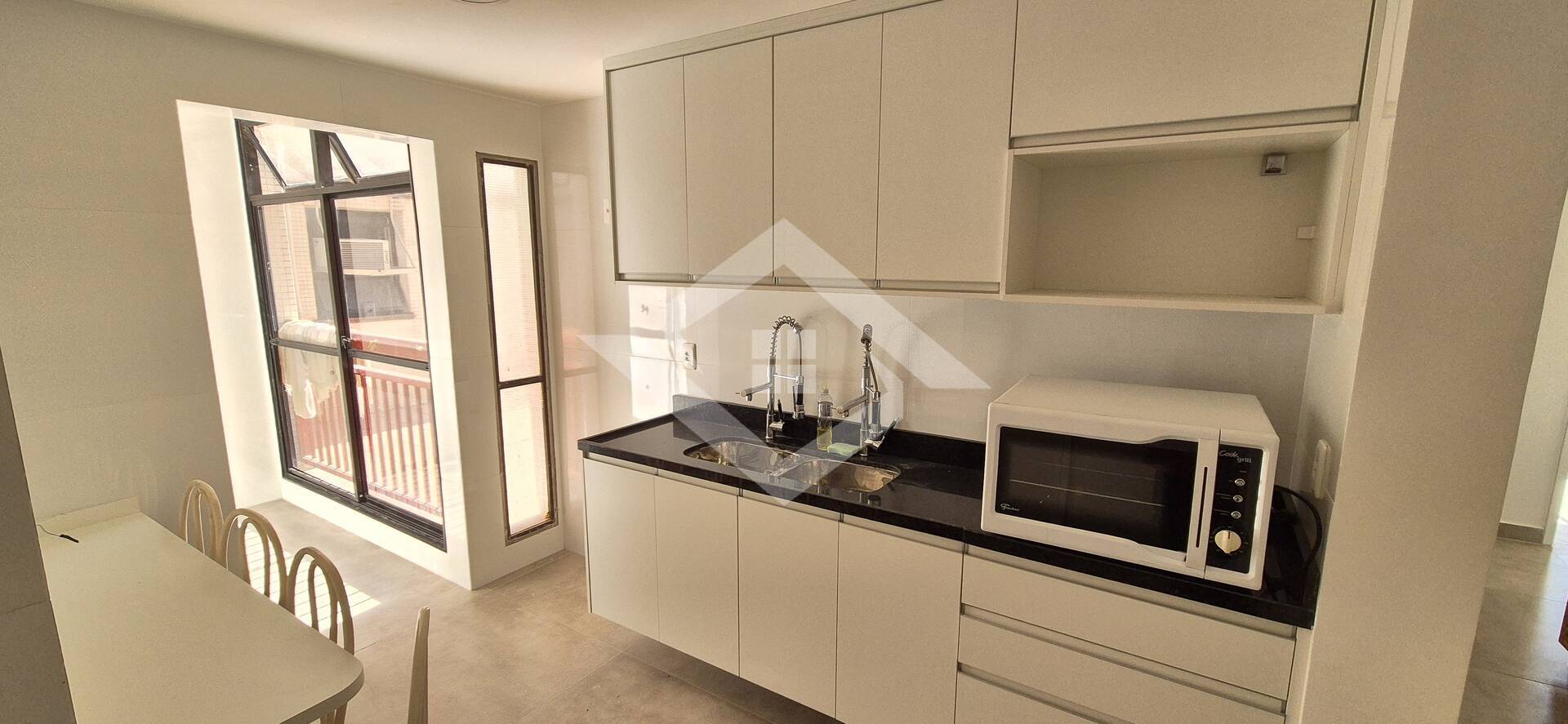 Apartamento à venda com 2 quartos, 92m² - Foto 11