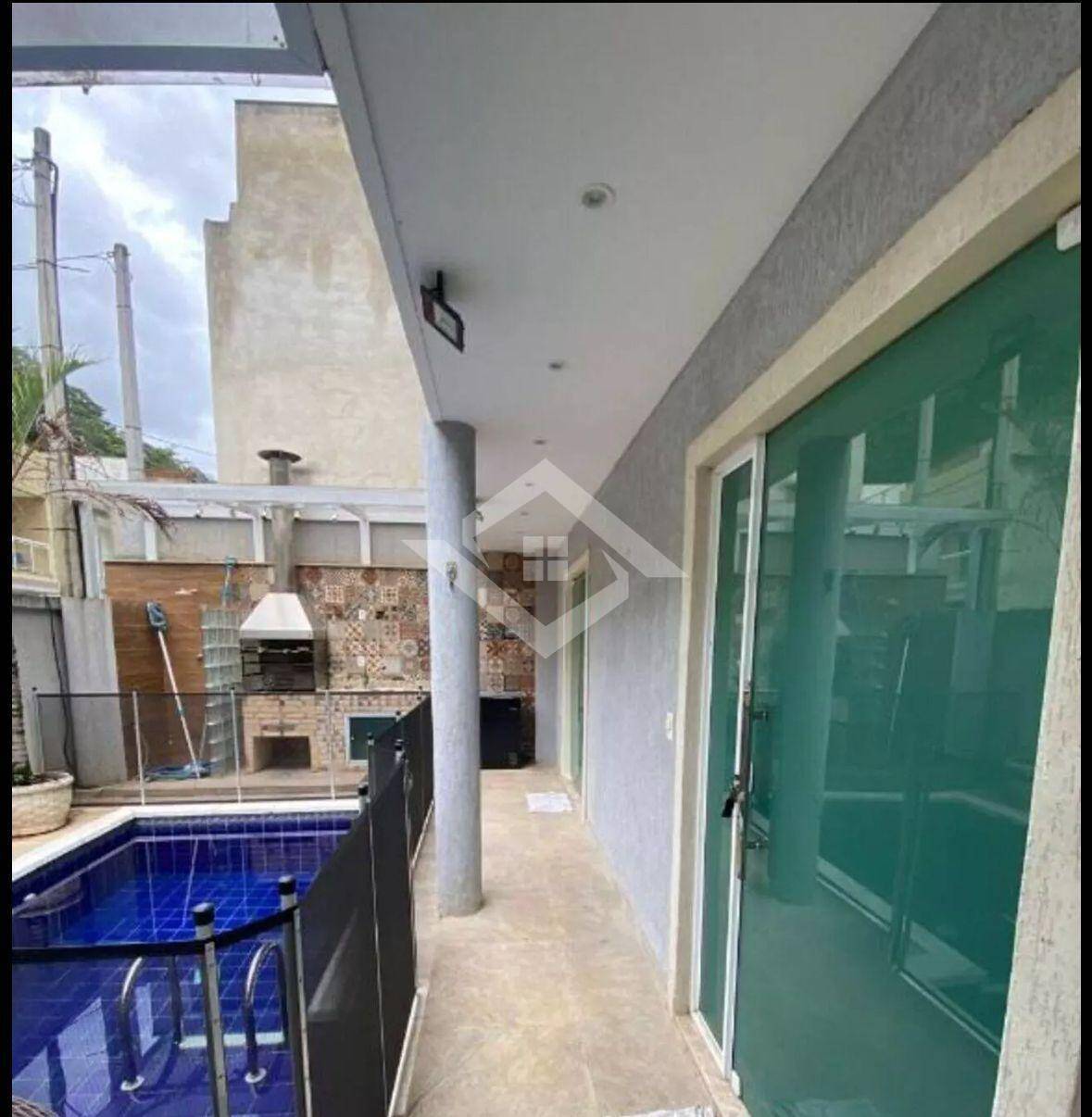 Casa à venda com 3 quartos, 300m² - Foto 7