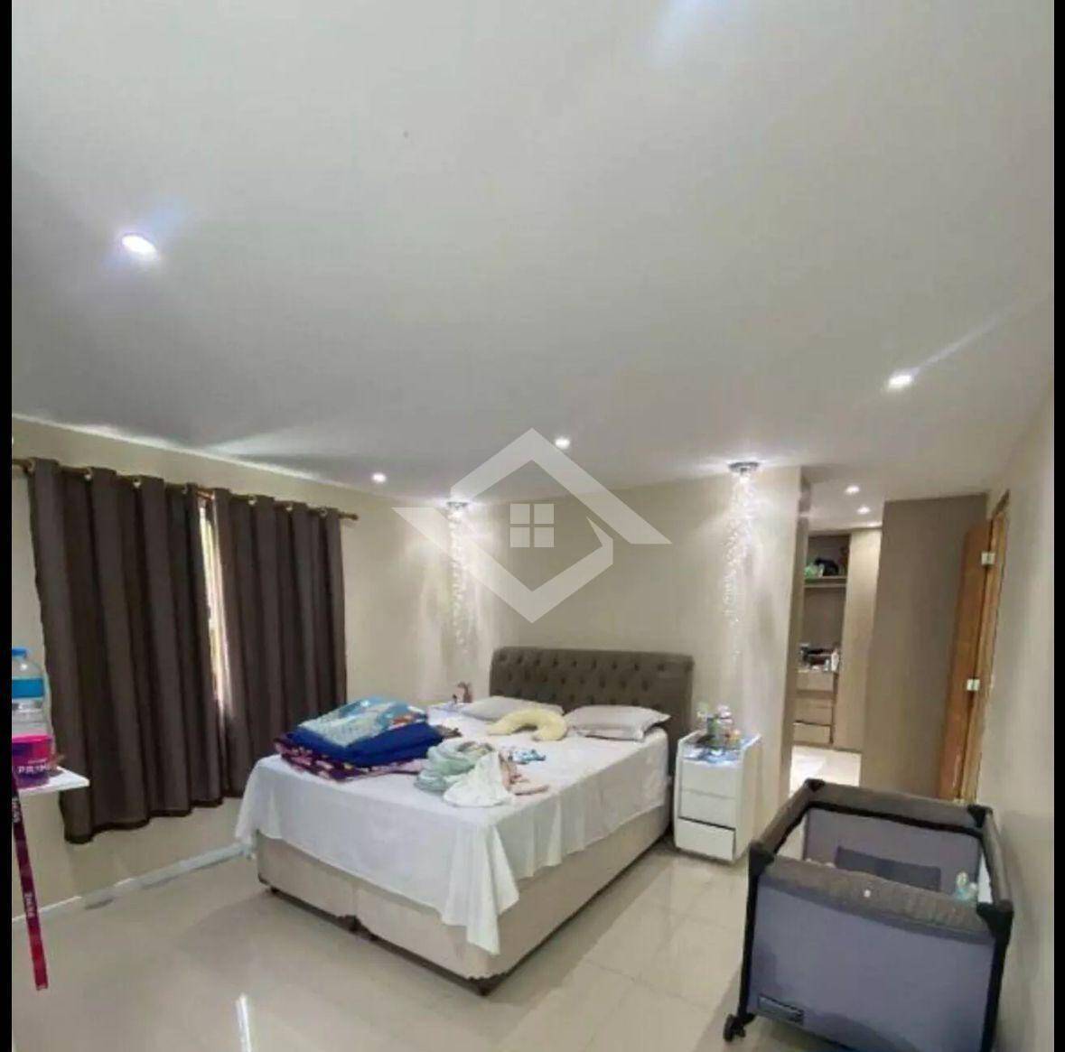 Casa à venda com 3 quartos, 300m² - Foto 27