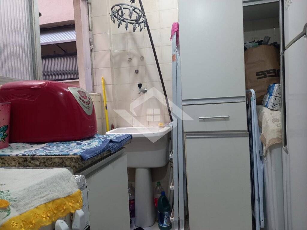 Apartamento à venda com 2 quartos, 70m² - Foto 5