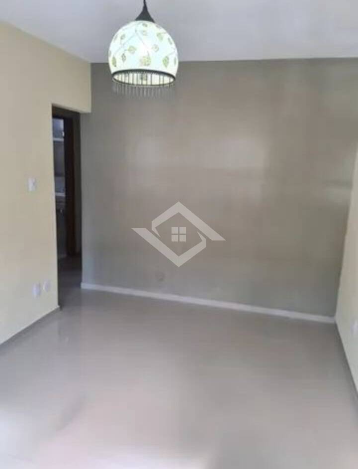 Casa à venda com 4 quartos, 170m² - Foto 6