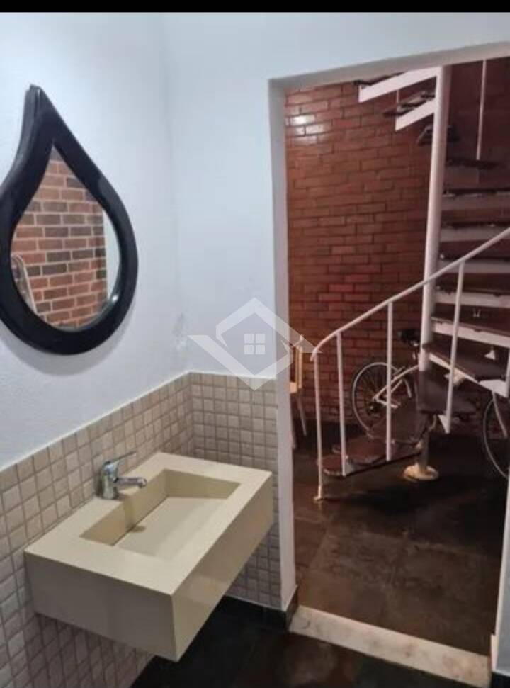 Casa à venda com 4 quartos, 170m² - Foto 12