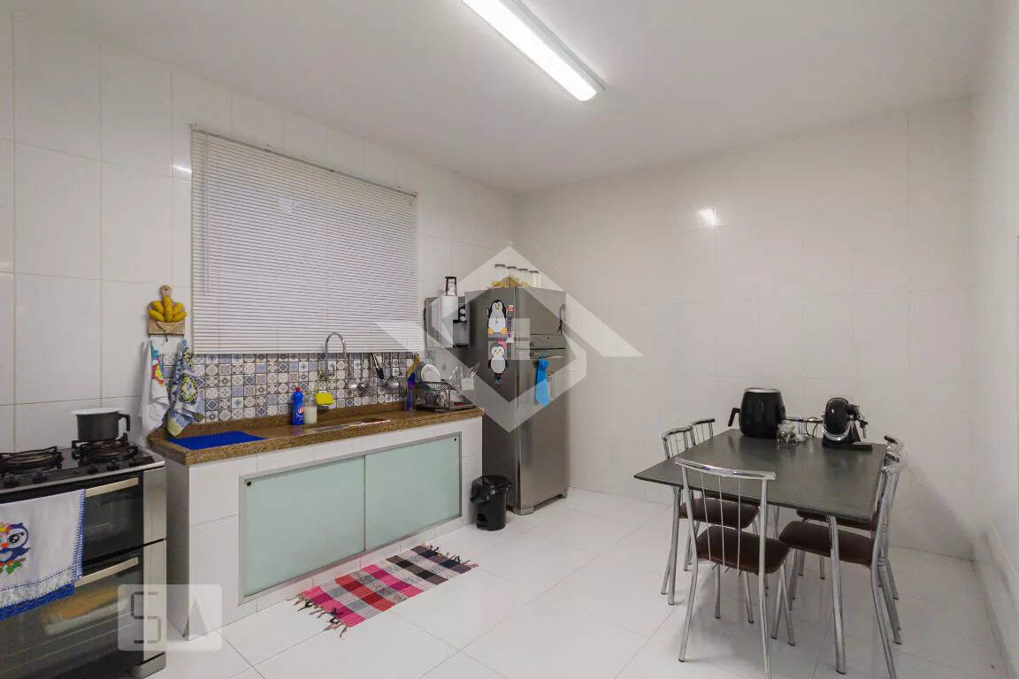 Casa à venda com 3 quartos, 300m² - Foto 6