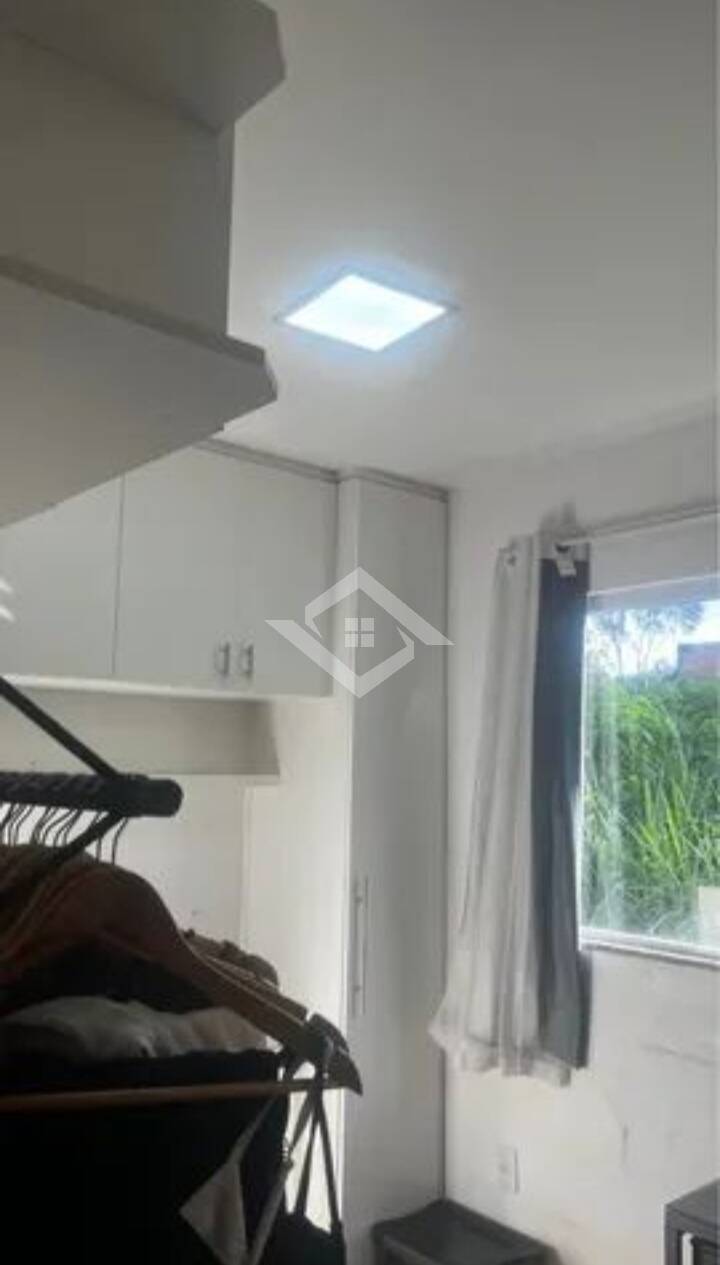 Casa à venda com 2 quartos, 80m² - Foto 12