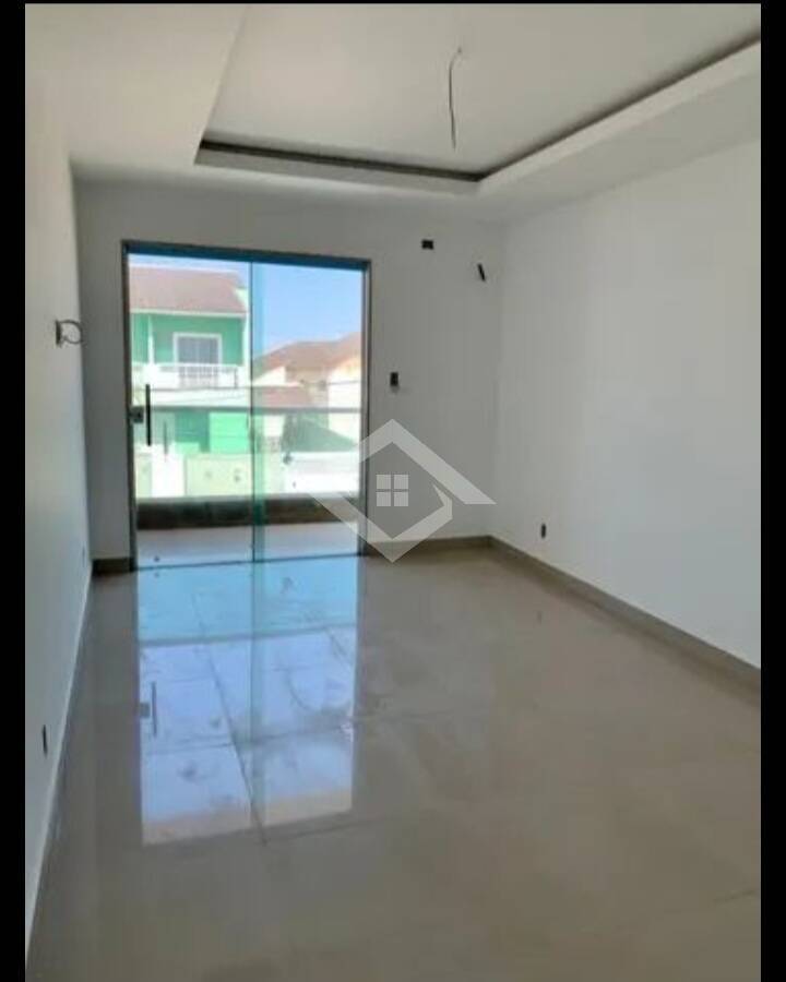 Casa à venda com 3 quartos, 140m² - Foto 4