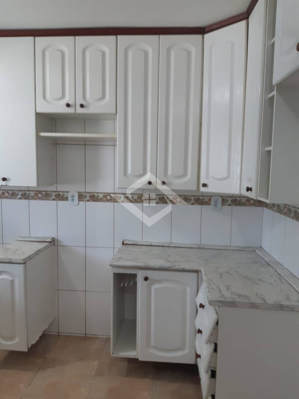 Casa à venda e aluguel com 3 quartos, 200m² - Foto 7