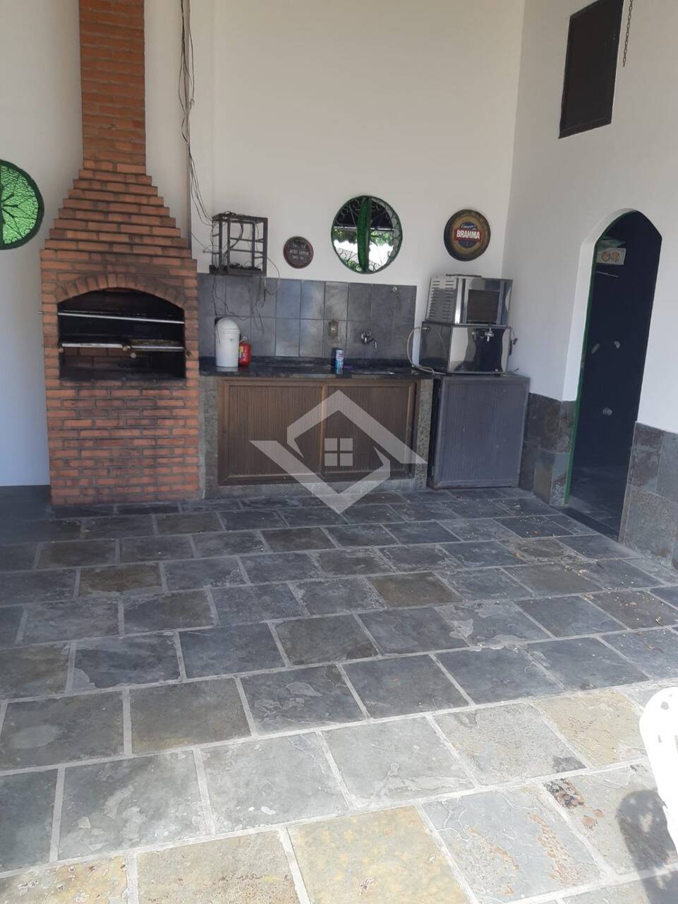 Casa à venda e aluguel com 3 quartos, 200m² - Foto 10