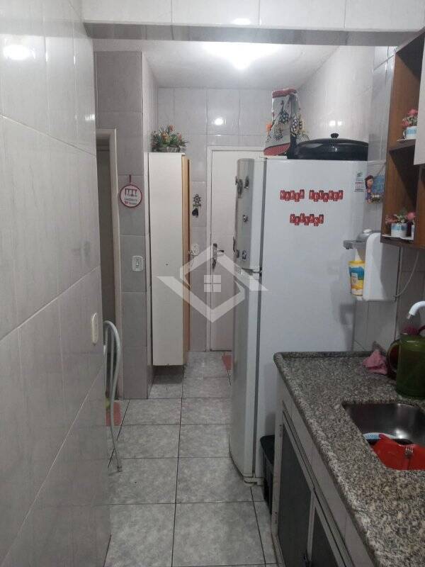 Apartamento à venda com 2 quartos, 50m² - Foto 7