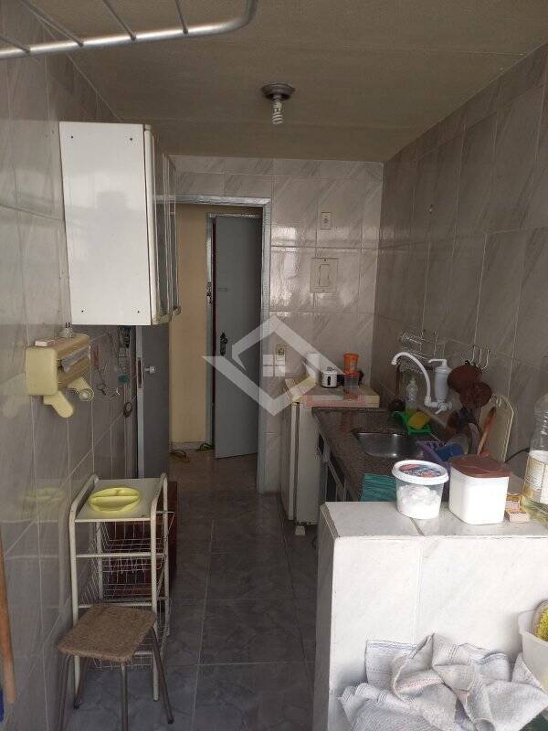 Apartamento à venda com 2 quartos, 60m² - Foto 12