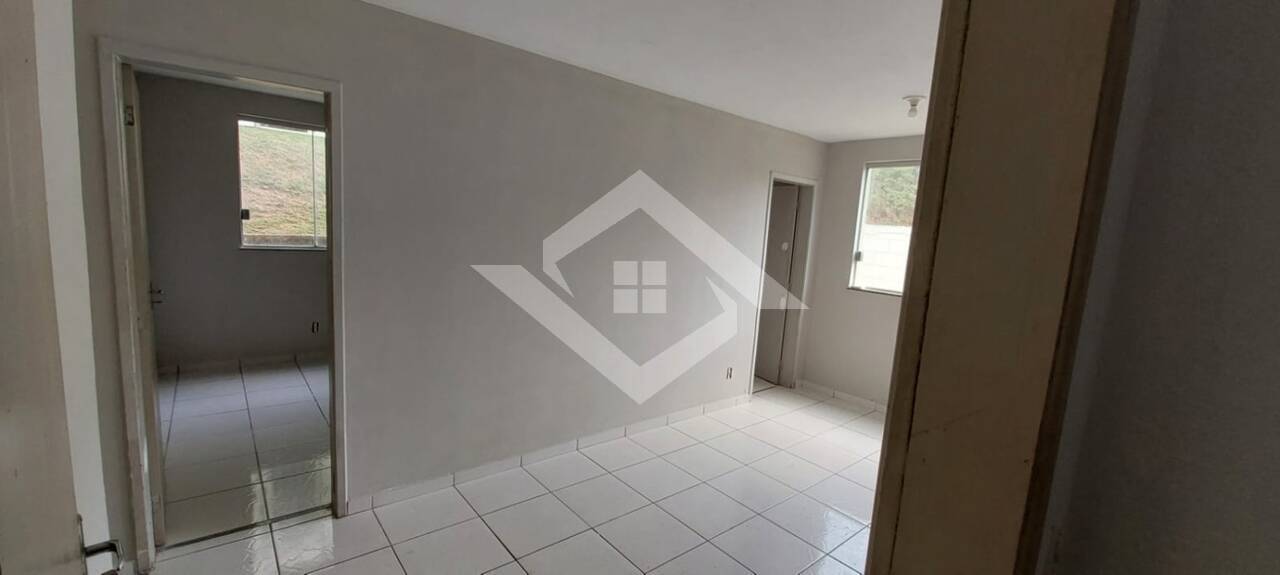 Apartamento à venda com 2 quartos, 45m² - Foto 4