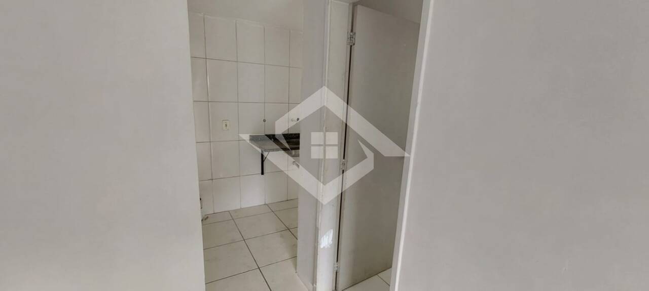 Apartamento à venda com 2 quartos, 45m² - Foto 13