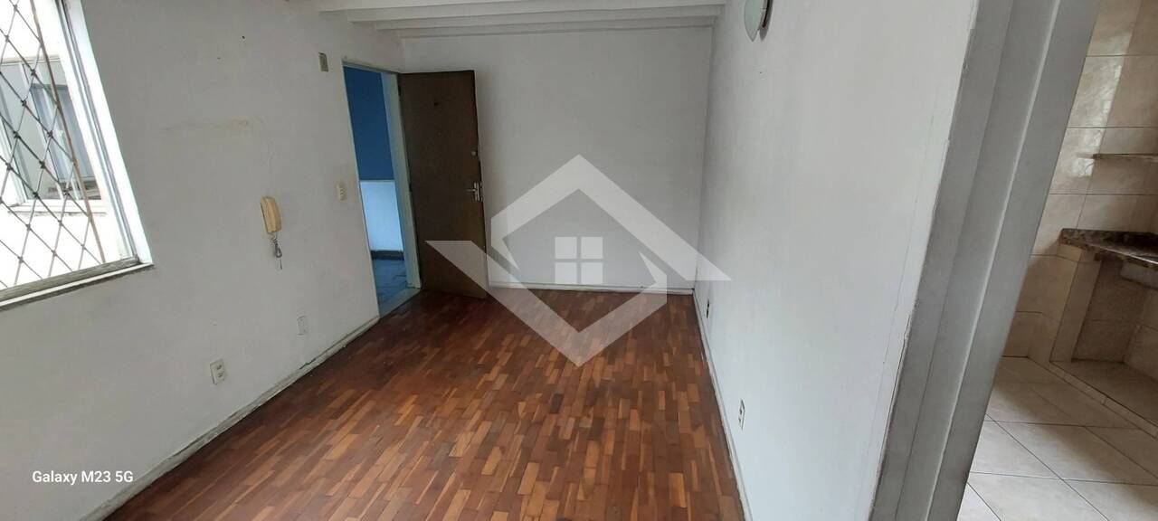 Apartamento à venda com 2 quartos, 50m² - Foto 3