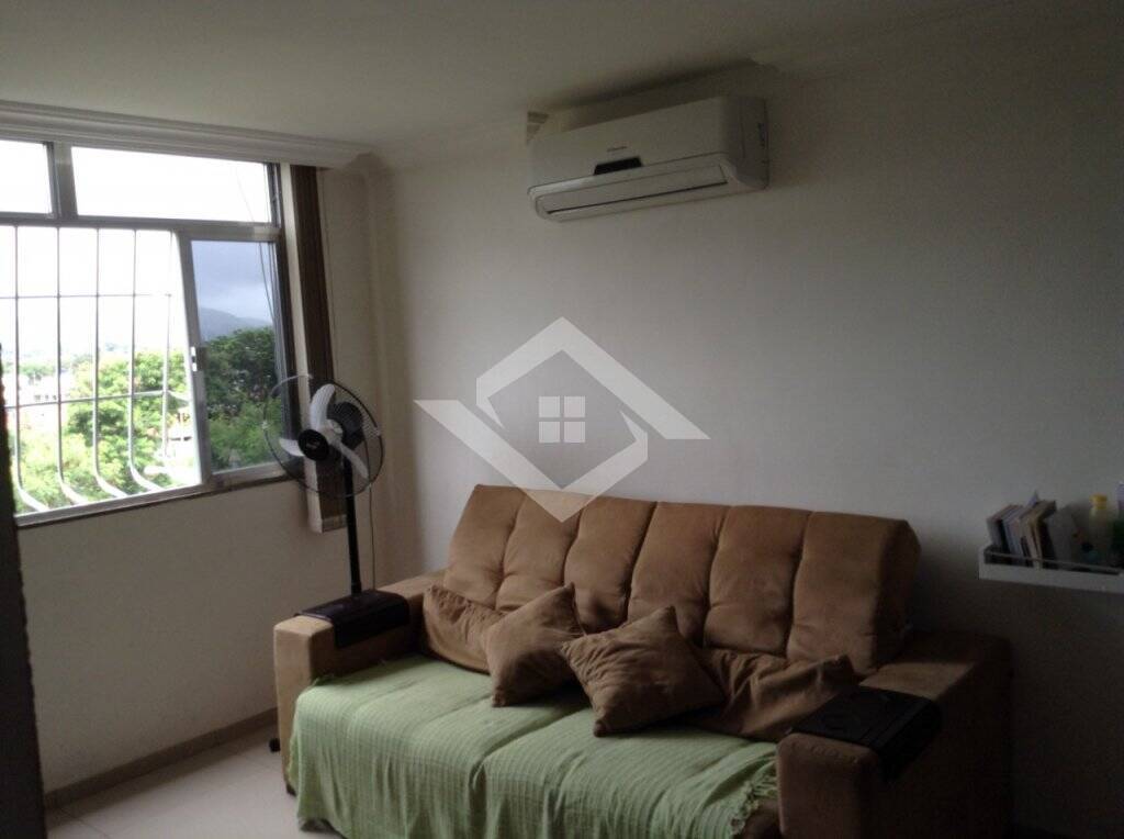 Apartamento à venda com 2 quartos, 50m² - Foto 2