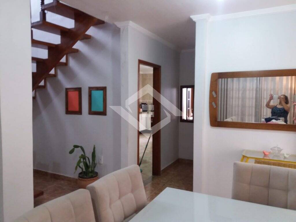 Casa à venda com 3 quartos, 120m² - Foto 11