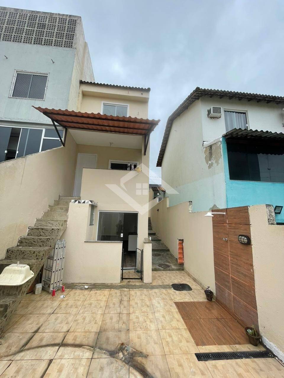 Casa para alugar com 3 quartos, 84m² - Foto 2