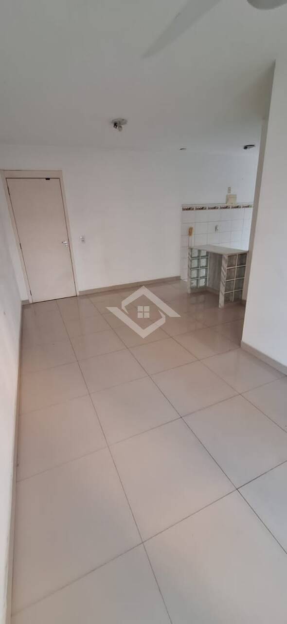 Apartamento à venda com 1 quarto, 45m² - Foto 4