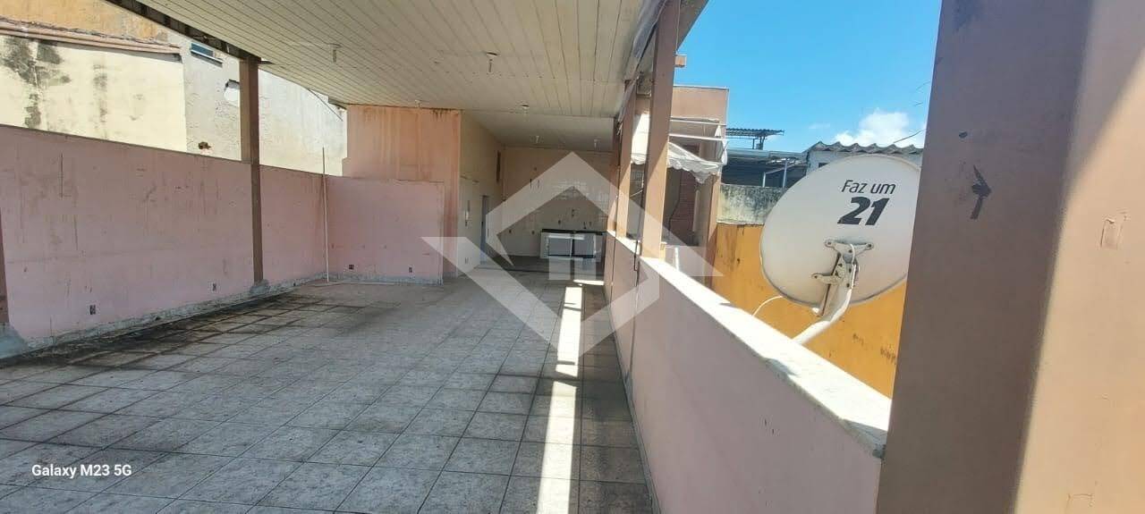 Casa à venda com 3 quartos, 94m² - Foto 17