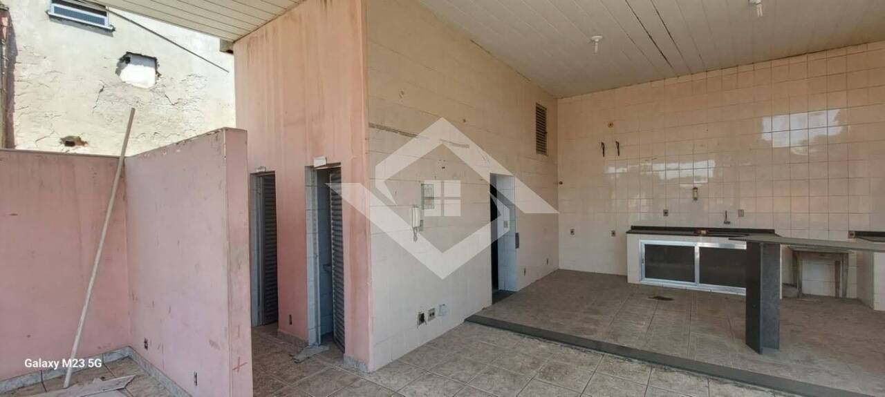 Casa à venda com 3 quartos, 94m² - Foto 20