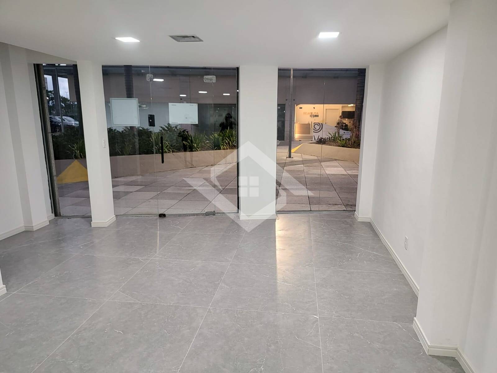 Loja-Salão para alugar, 52m² - Foto 18