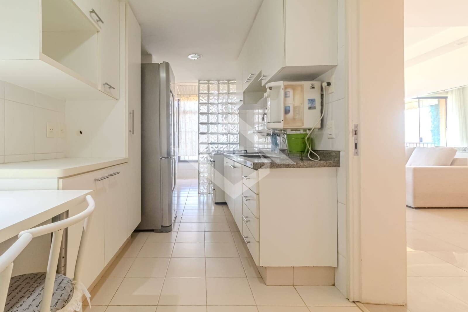 Apartamento à venda com 3 quartos, 110m² - Foto 9