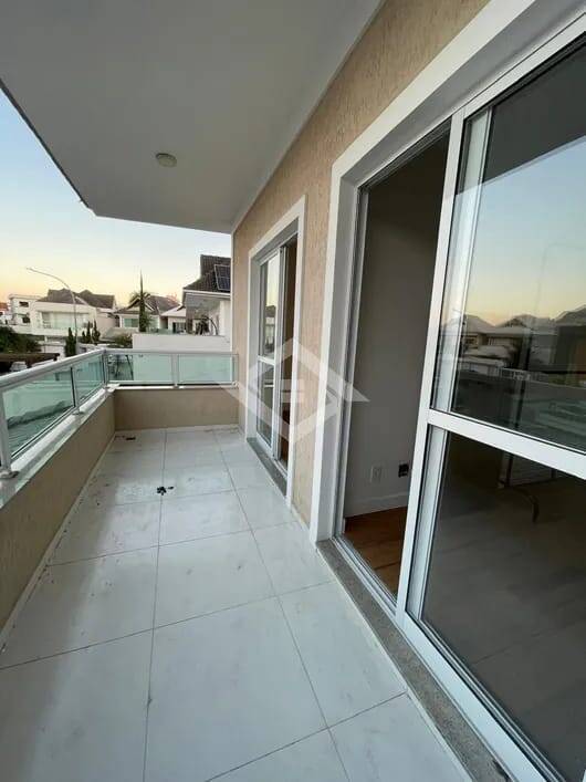 Casa para alugar com 4 quartos, 320m² - Foto 14