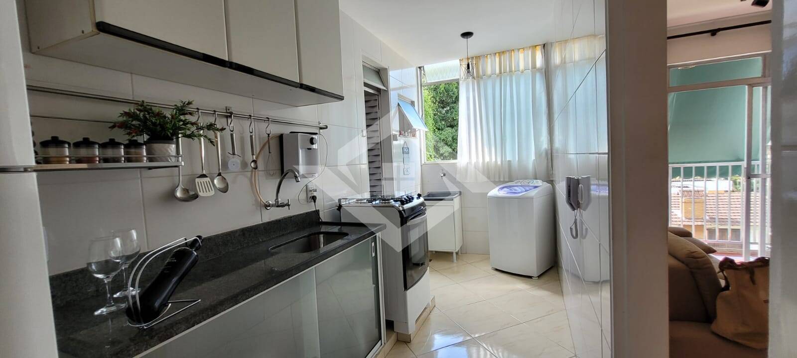 Apartamento à venda com 2 quartos, 66m² - Foto 15