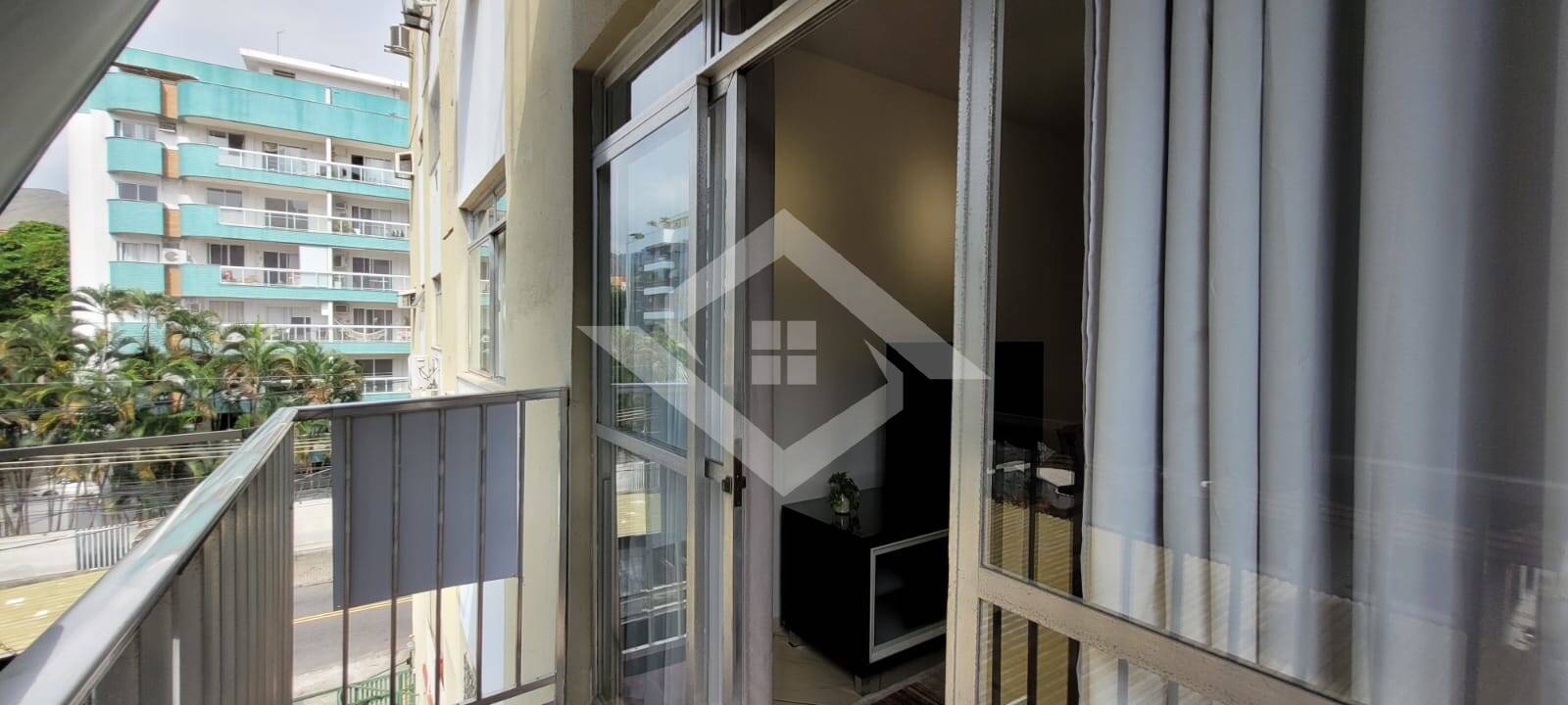 Apartamento à venda com 2 quartos, 66m² - Foto 25