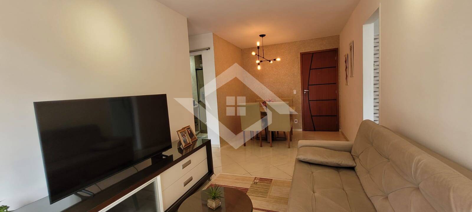 Apartamento à venda com 2 quartos, 66m² - Foto 2