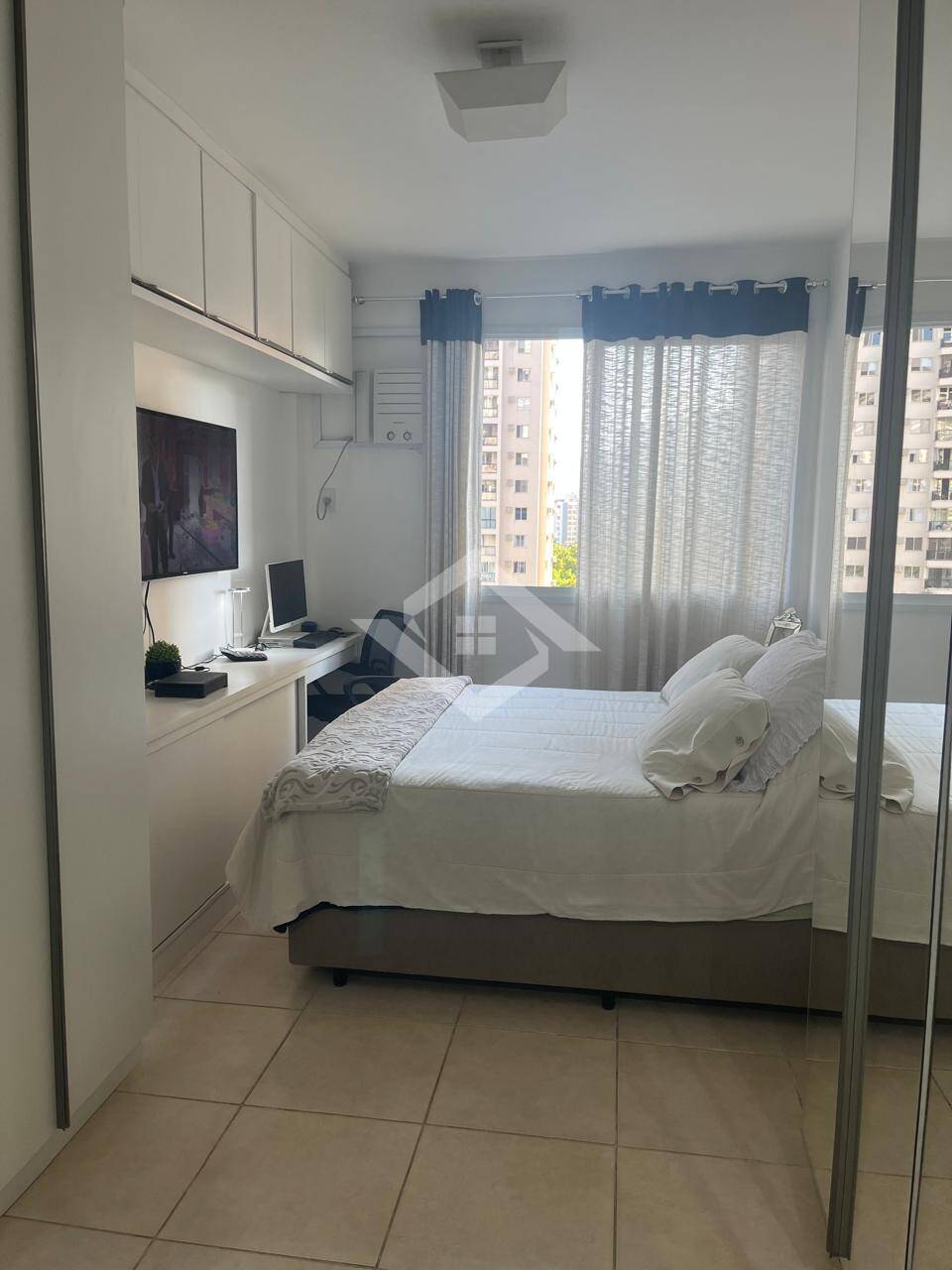 Apartamento à venda com 2 quartos, 70m² - Foto 15