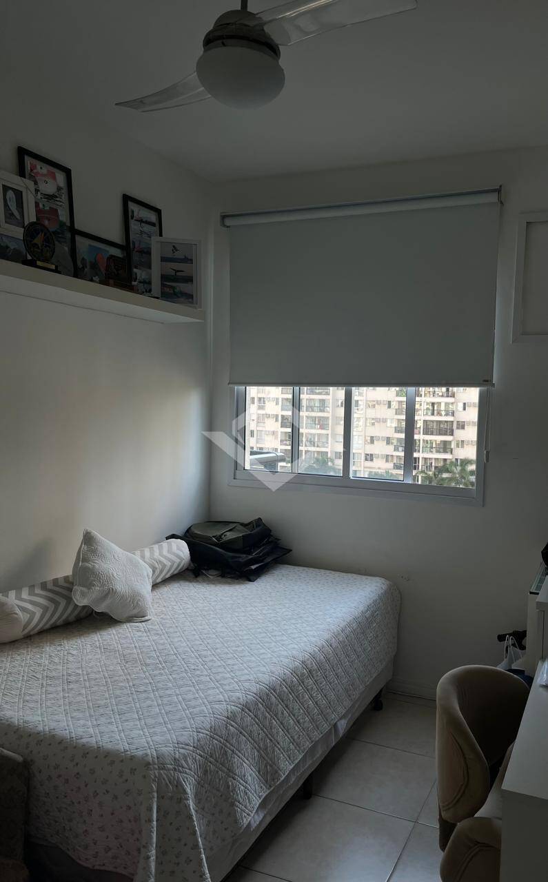 Apartamento à venda com 2 quartos, 70m² - Foto 17