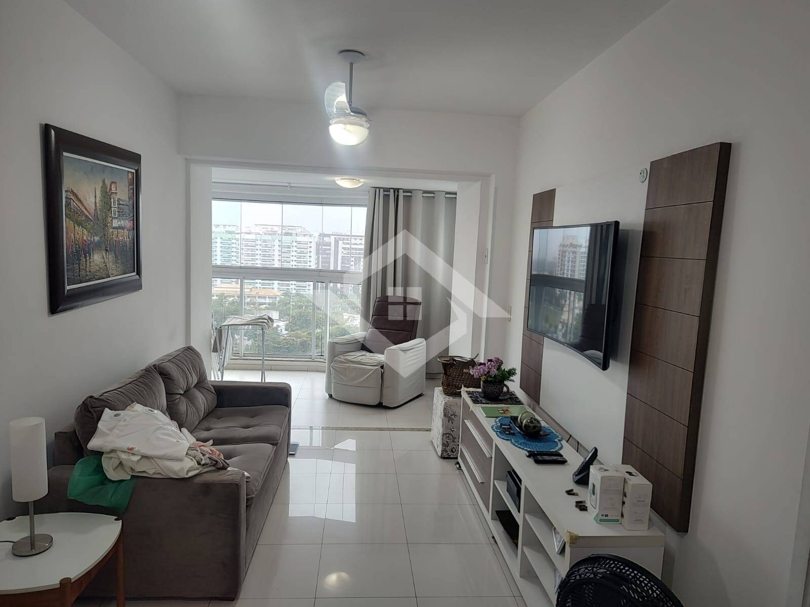 Apartamento à venda com 2 quartos, 67m² - Foto 3