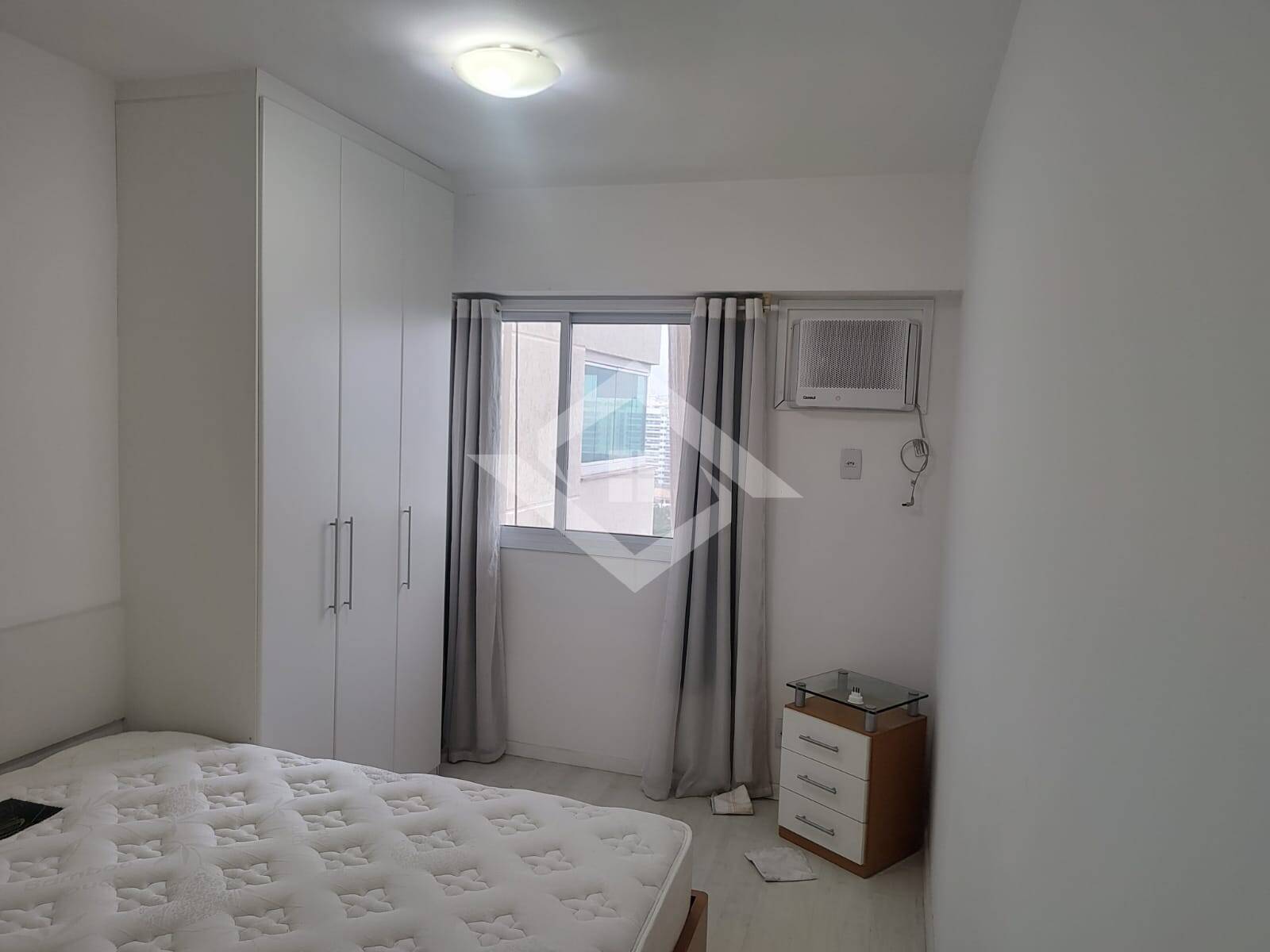 Apartamento à venda com 2 quartos, 67m² - Foto 14