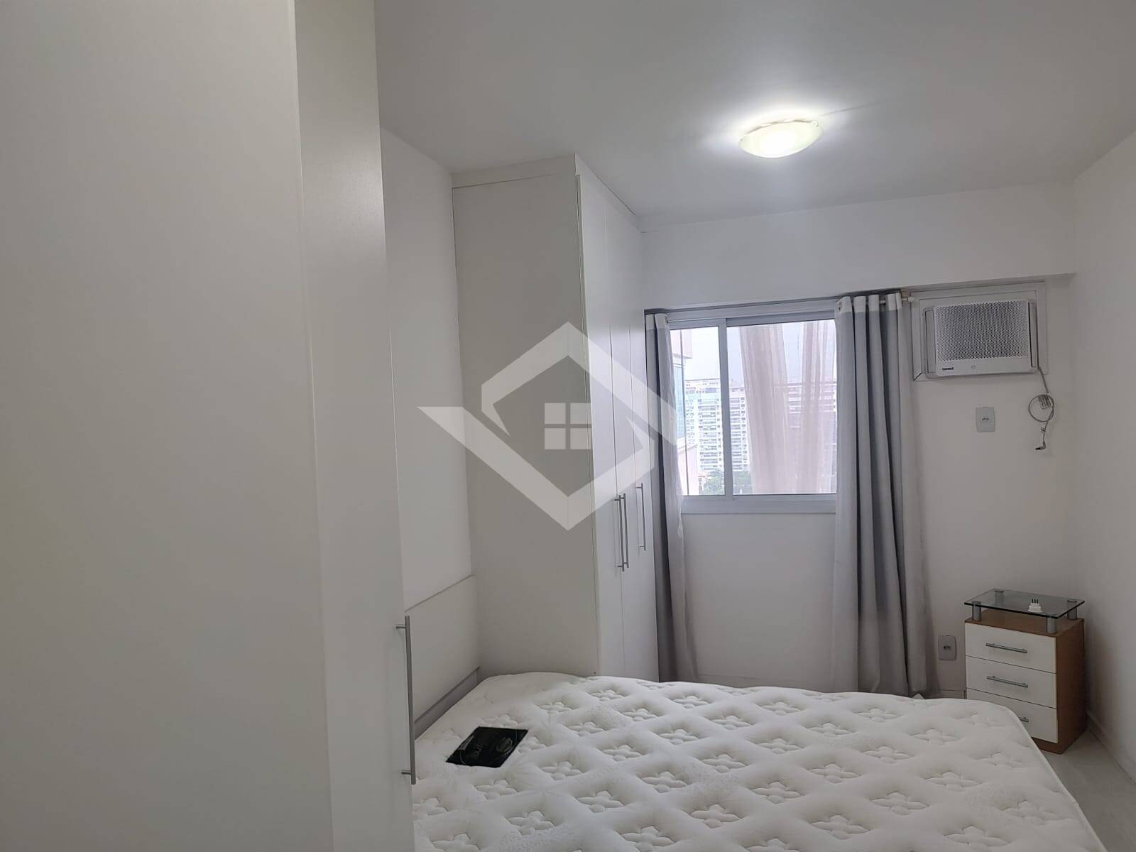 Apartamento à venda com 2 quartos, 67m² - Foto 17